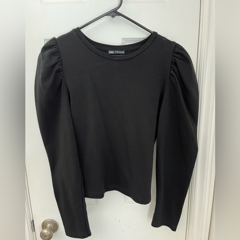 Black puff sleeve sweatshirt